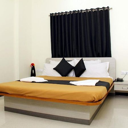 Hotel New Bharti Aurangabad  Bagian luar foto