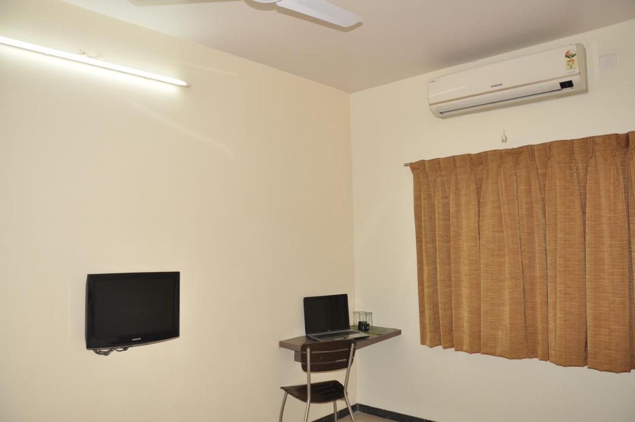 Hotel New Bharti Aurangabad  Bagian luar foto